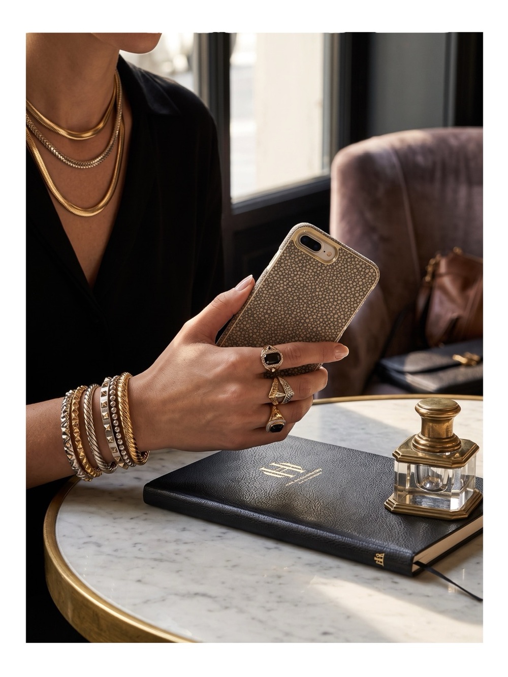 new House of Harlow 1960 ☏ Snap iPhone 6 / 7 Case ☏ Gold Printed Polka Dots ☏